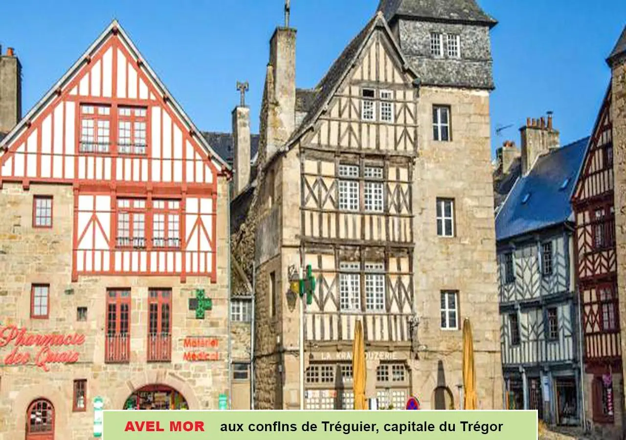 Holiday home Gite Entre Paimpol Brehat Et Perros Guirec Cote De Granit Rose Vue Terre Mer Plouguiel