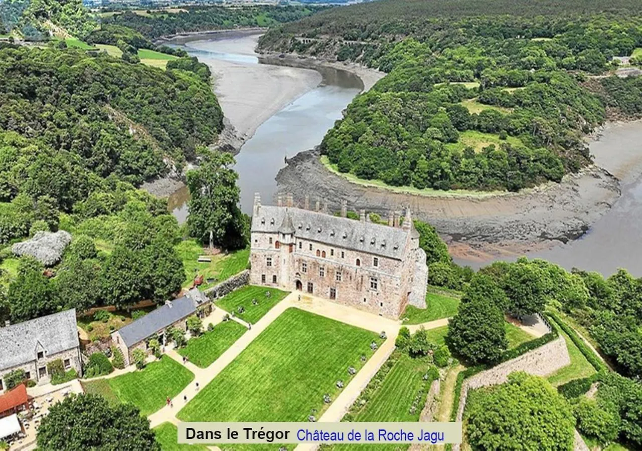 Gite Entre Paimpol Brehat Et Perros Guirec Cote De Granit Rose Vue Terre Mer Plouguiel Holiday home