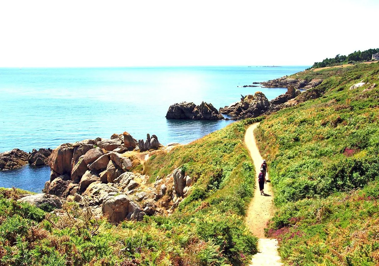 Gite Entre Paimpol Brehat Et Perros Guirec Cote De Granit Rose Vue Terre Mer Plouguiel Франция