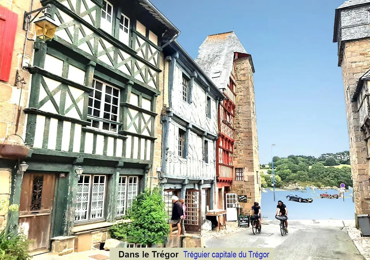 Дом отдыха Gite Entre Paimpol Brehat Et Perros Guirec Cote De Granit Rose Vue Terre Mer Plouguiel Франция